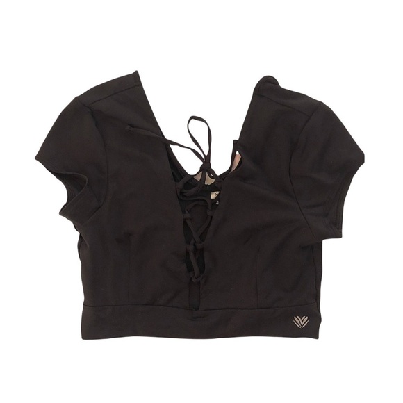 ‼️CLEARANCE SALE WORKOUT crisscross Top - Picture 1 of 3